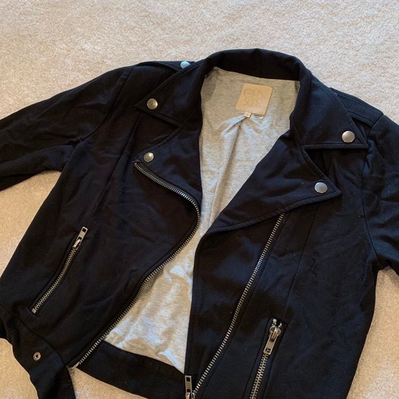 Black Chaser Moto Jacket - Picture 3 of 5